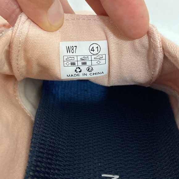 Whitin light pink sneakers womens toe box - Picture 11 of 12